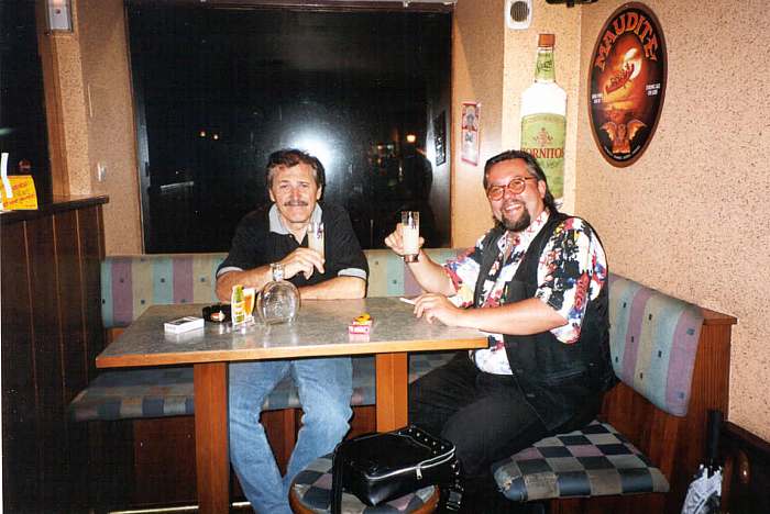bar.jpg (49212 Byte)