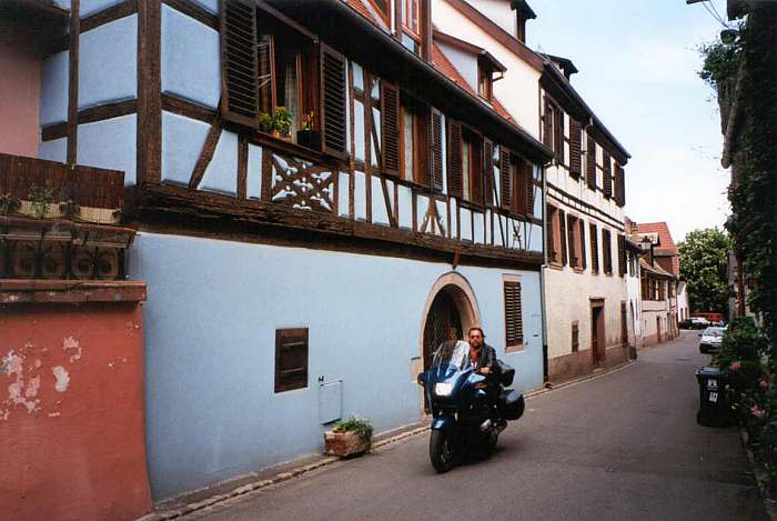 ohne_helm2.jpg (48360 Byte)