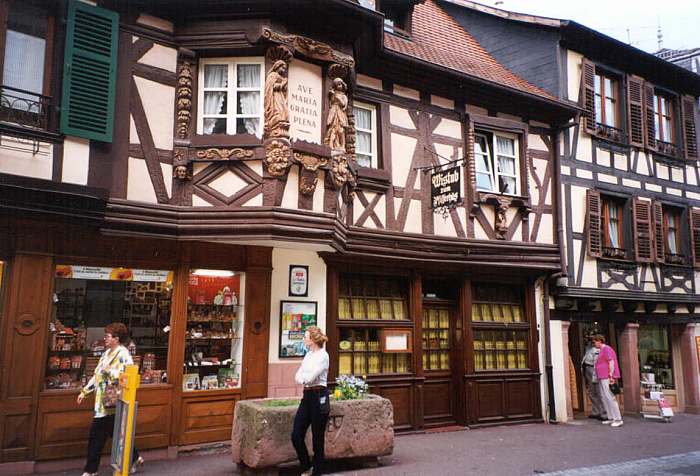 wein_ort1.jpg (63279 Byte)