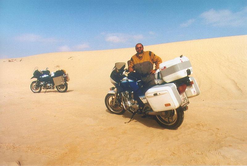 sandbikes.jpg (59834 Byte)