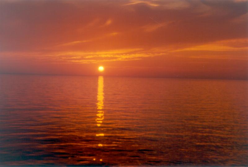 sonnenuntergang2.jpg (35560 Byte)